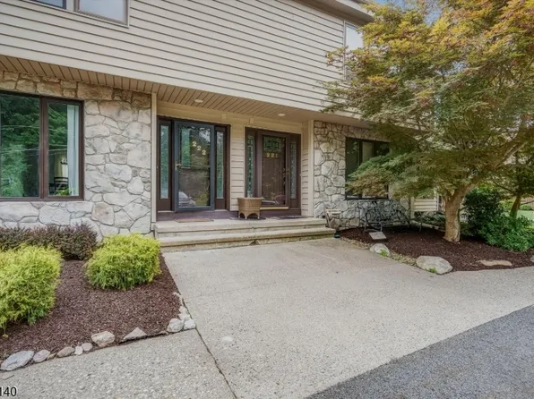 222 Cherokee Rd, Andover Twp., NJ 07848