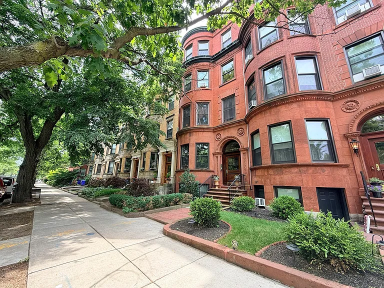 1083 Beacon St #3 — Photo 20