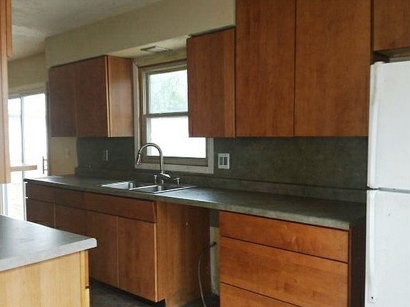 4th image of 1511 Barton Blvd