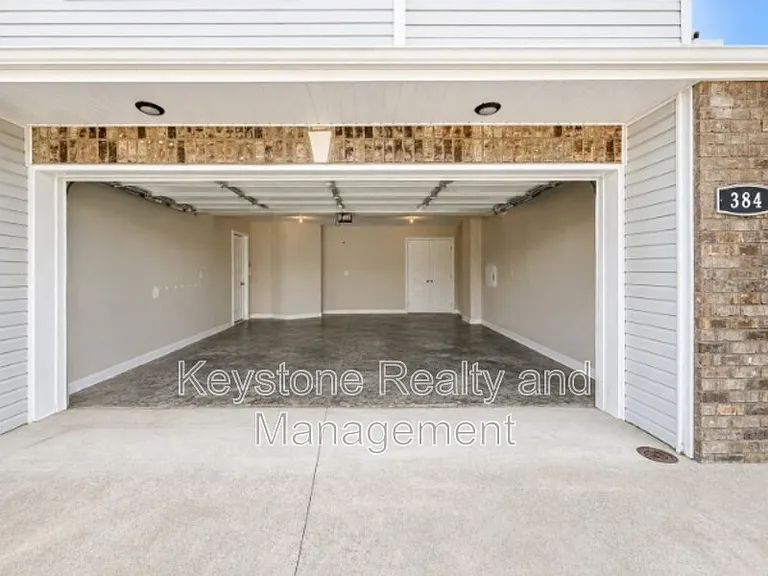 384 Wingfield Dr — Photo 16