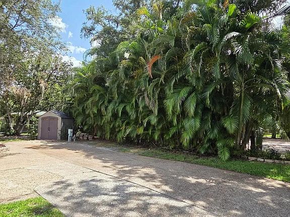 4th image of 374 Bear Trl