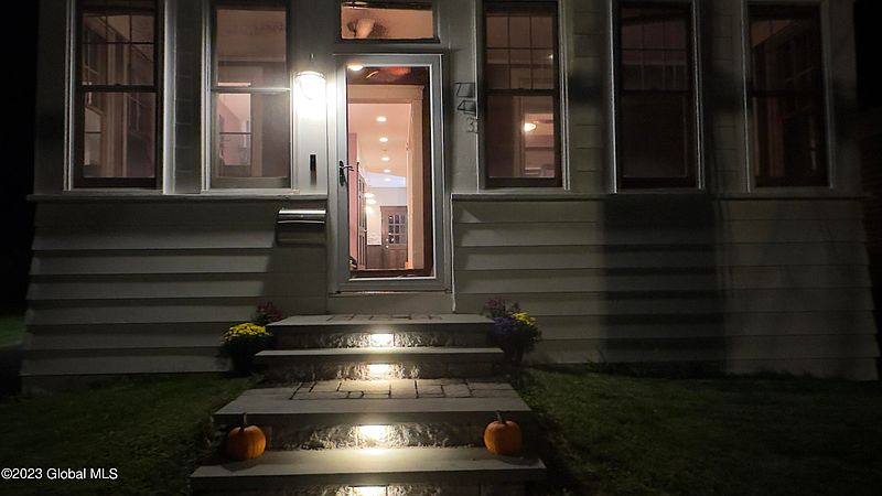 3rd image of 743 Myrtle Avenue
