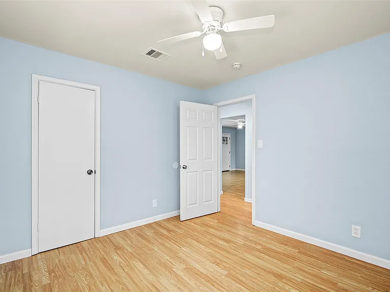 8921 Oak Knoll Ln — Photo 28