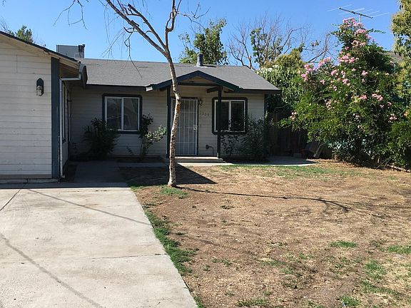 3rd image of 5321 E Miller Ave