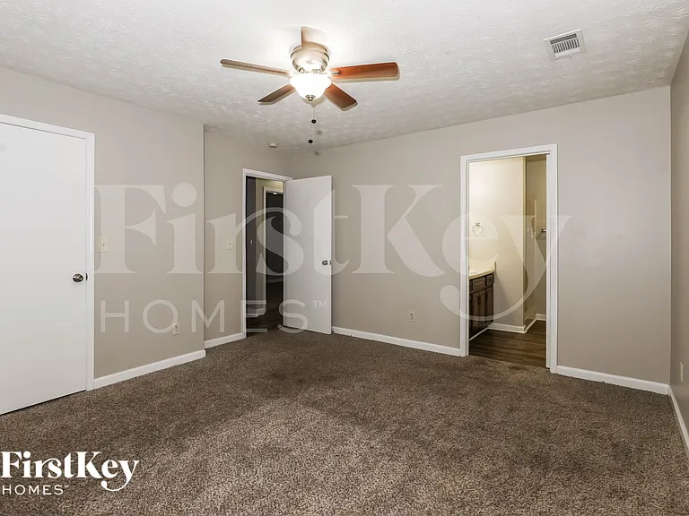 1207 Iron Gate Blvd — Photo 10