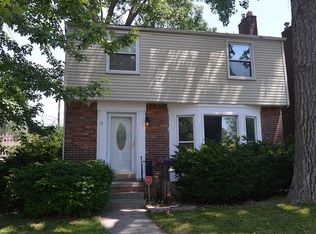 5034 Hillcrest St, Grosse Pointe Farms, MI 48236