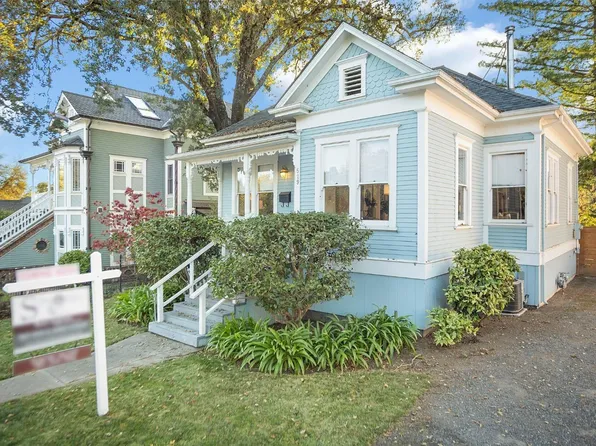 529 Johnson Street, Healdsburg, CA 95448