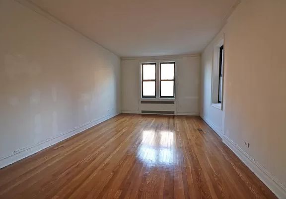 4th image of 68-12 Yellowstone Blvd #4C