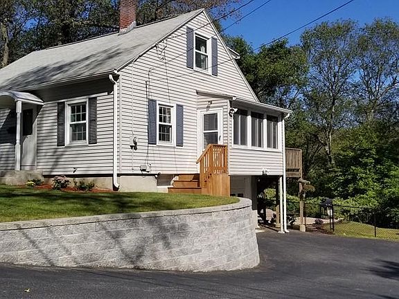 2nd image of 18 Oakwood Ave