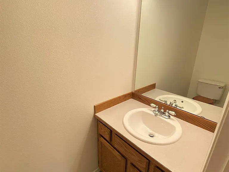 209 E 18th Ave #3 — Photo 11