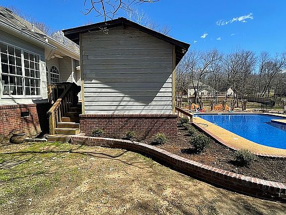 3rd image of 145 Timberlane Dr