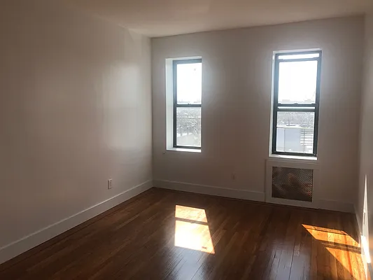 Rented by null | media 8