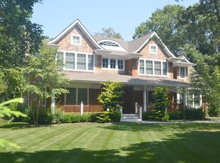 3 Pine Ln, Quogue, NY 11978