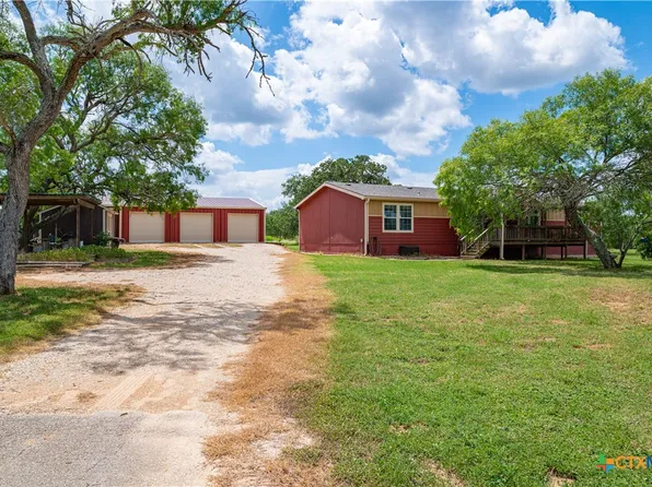 205 Good Luck Rd, Seguin, TX 78155