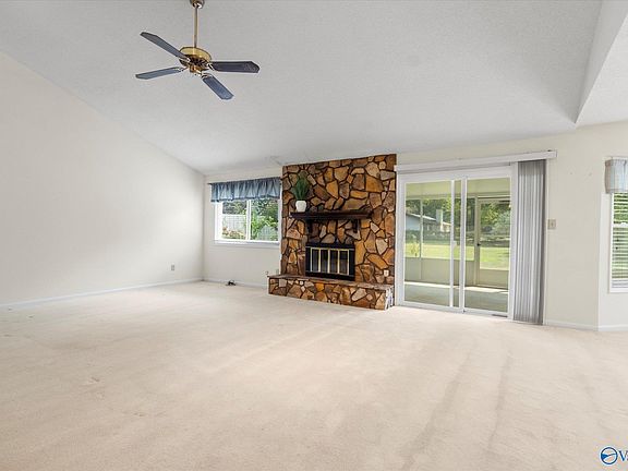 5th image of 1908 W Tuliptree Dr SE