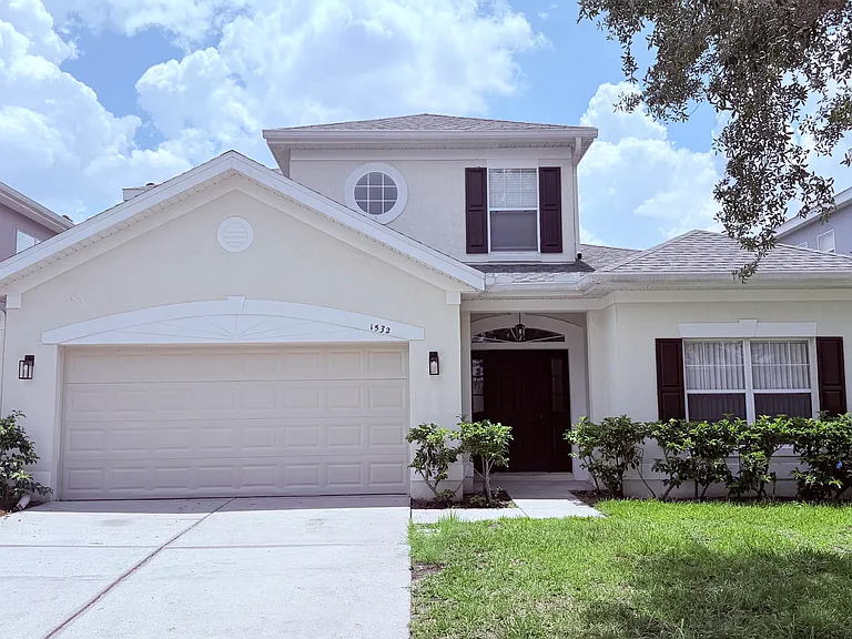 1532 Derby Glen Dr — Photo 1