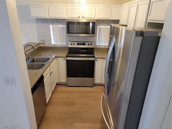 7730 Secret Shore Dr Unit 105, Las Vegas, NV 89128