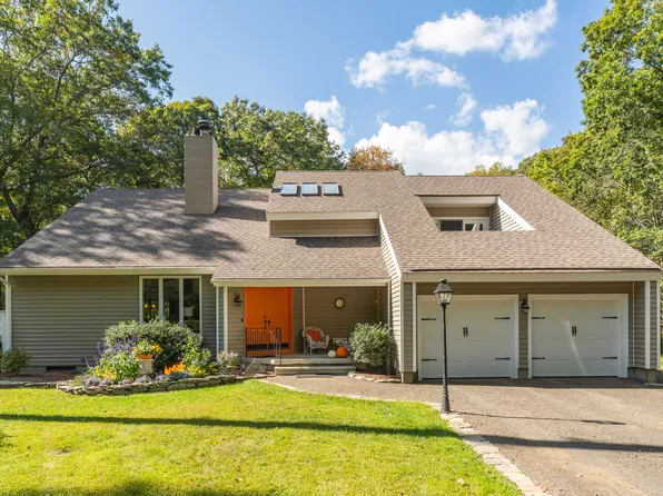 15 Colonial Drive, Killingworth, CT 06419