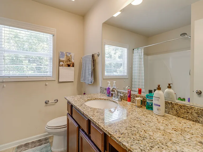 456 Edenhall Dr — Photo 27