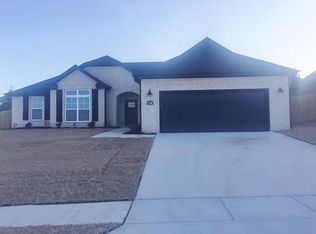 1381 Colonel McNeil Dr, Prairie Grove, AR 72753