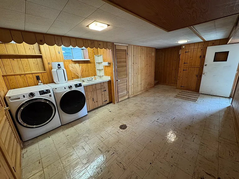 804 Elmwood Ln — Photo 26
