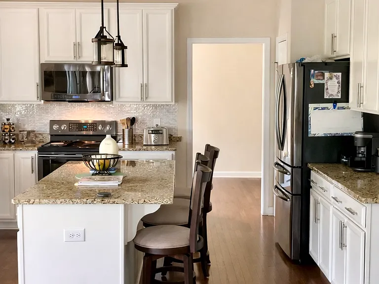 511 Heartwood Xing — Photo 8