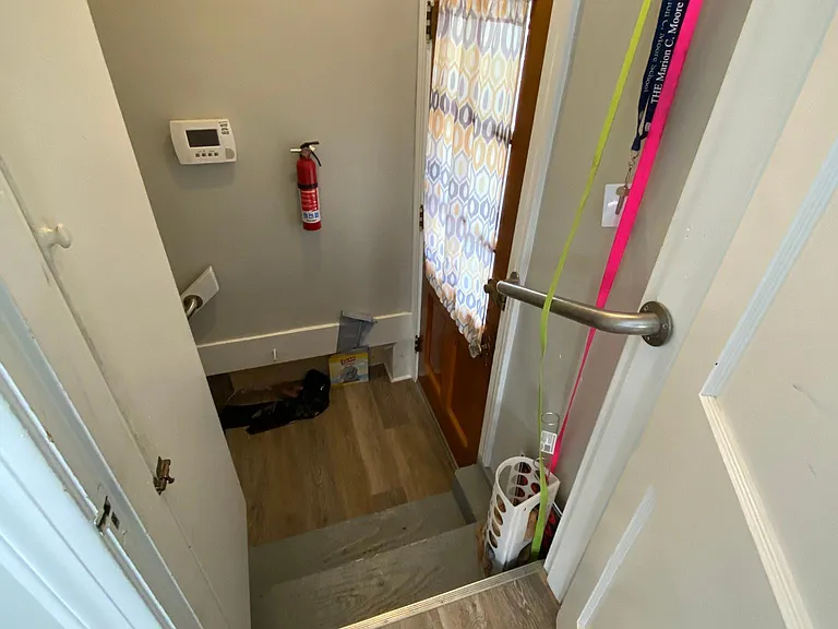 122 E Francis Ave — Photo 28