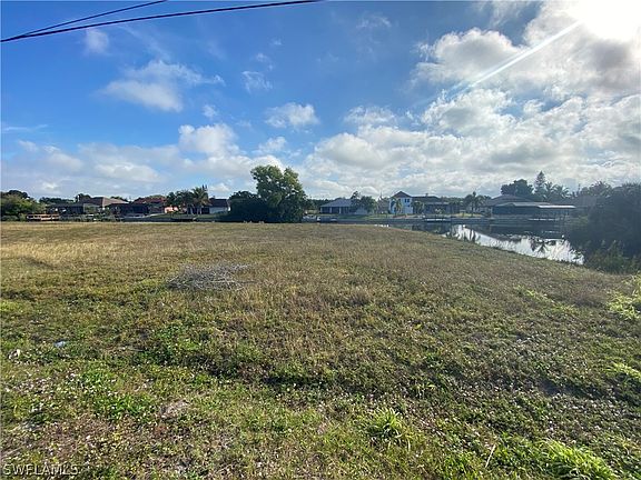 4th image of 619 Cultural Park Blvd N