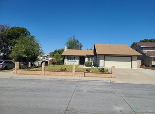 17740 Montgomery Ct, Fontana, CA 92336