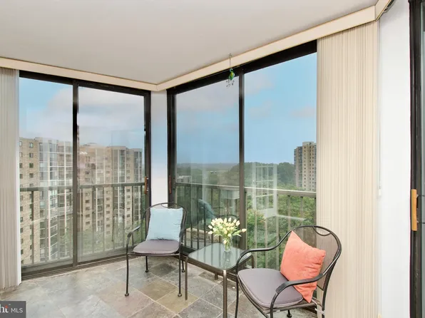5903 Mount Eagle Dr APT 1417, Alexandria, VA 22303