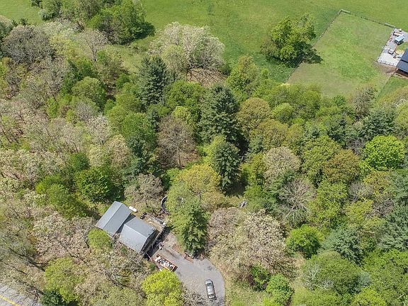 5th image of 1737 King Wildesen Rd