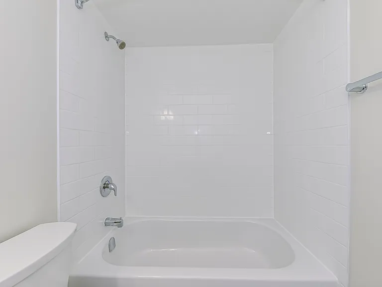 242 Linwell Rd — Photo 19