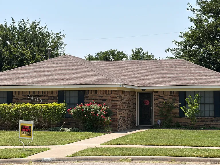 7403 Calumet Pl — Photo 1