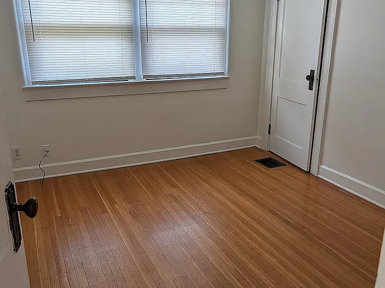 4901 Central Ave — Photo 9