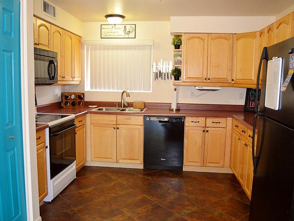 2nd image of 2665 S El Paradiso
