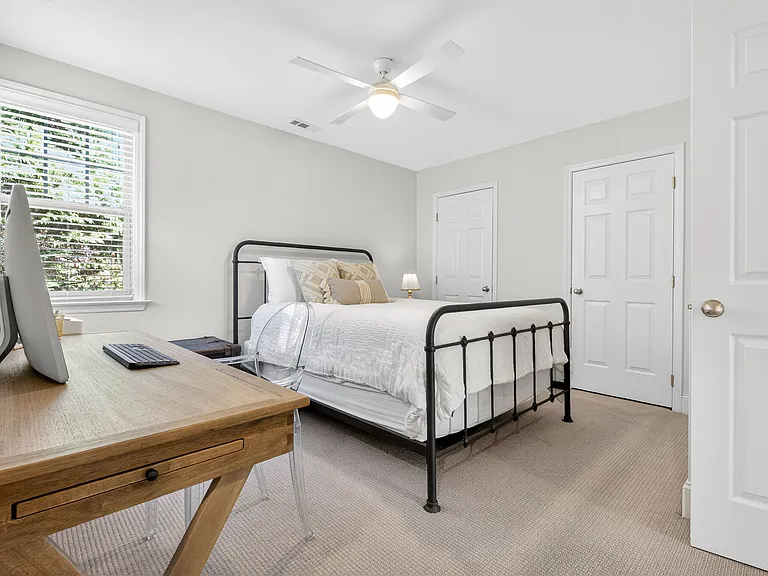 604 Scales Towne Ct — Photo 14