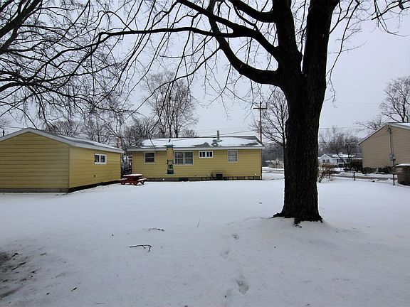 2nd image of 1953 Southwood Ave