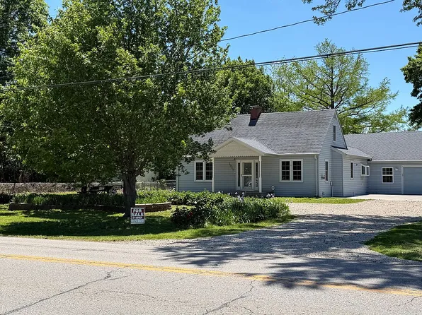 2925 NW Lower Silver Lake Rd, Topeka, KS 66618