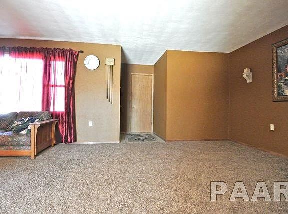 5th image of 1008 Desoto Dr