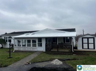 5148 Stone Terrace Dr, Whitehall, PA 18052