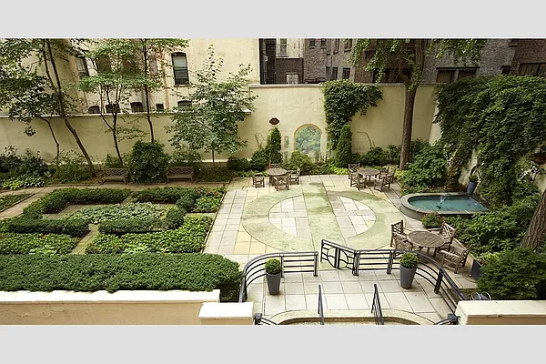 Sold by Stribling | media 9