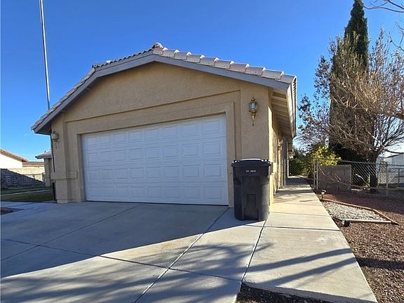 2nd image of 5941 Doubletree Rd