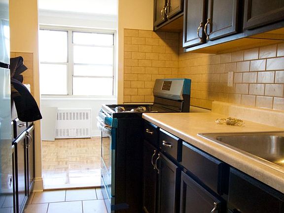 3rd image of 33 N 3rd Ave APT 7G