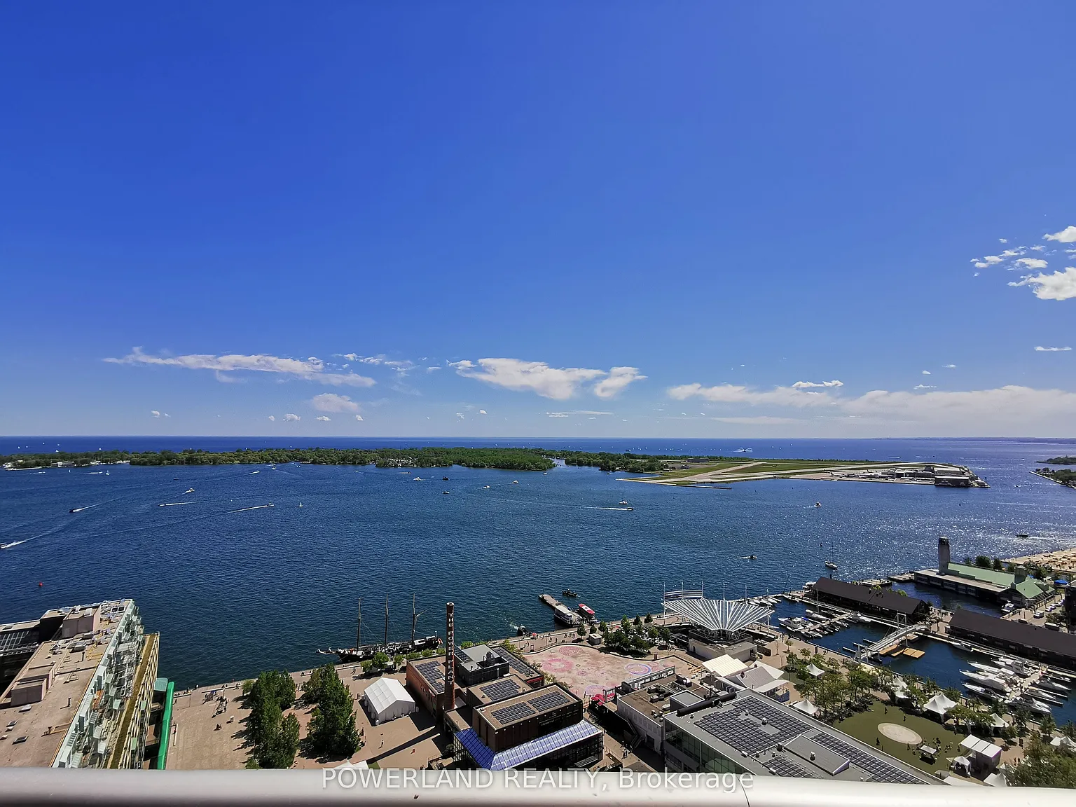 208 Queens Quay W — Photo 1