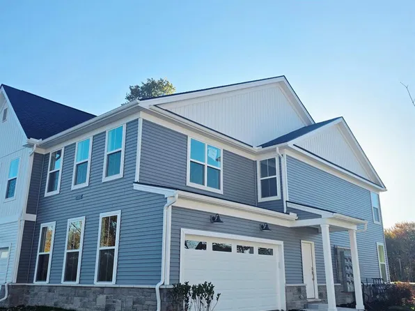 2488 Celeste Cir, Lake Orion, MI 48360