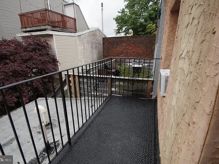 709 S 20th St #2R — Photo 11