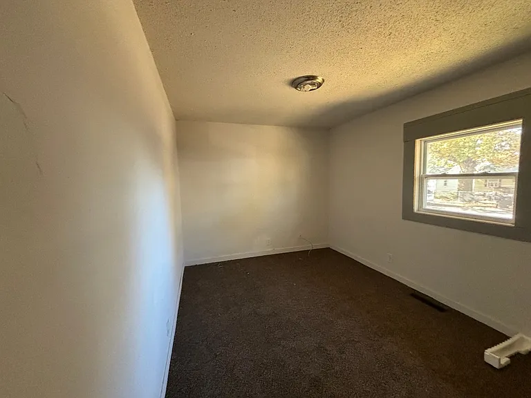3120 SE Fremont St — Photo 4