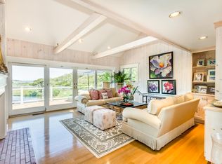 14 Myober Ln, Edgartown, MA 02539