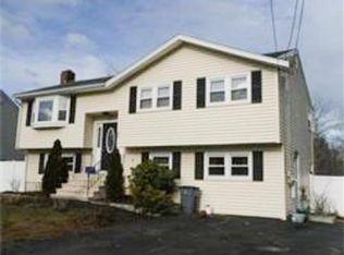 20 Castle Cir, Peabody, MA 01960