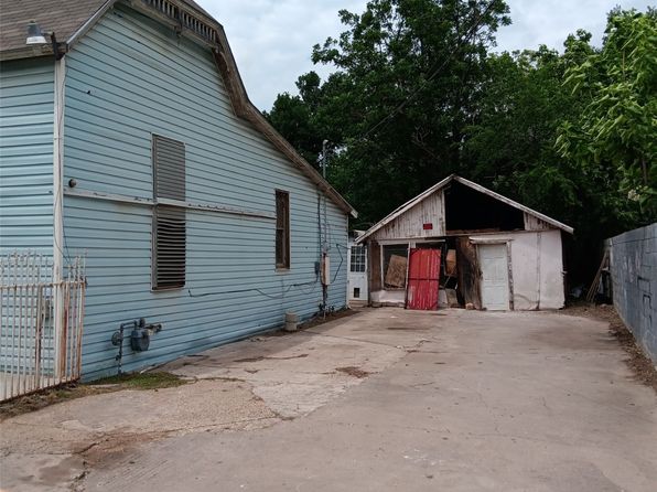 913 Greer St, Fort Worth, TX 76102
